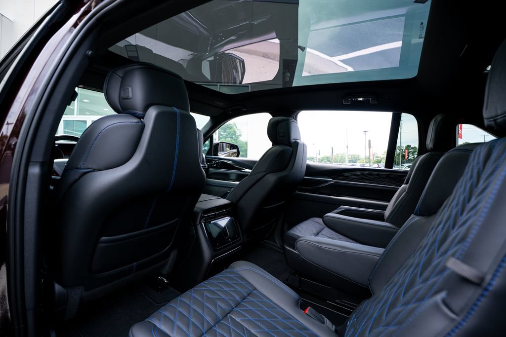 Used 2025 Cadillac Escalade IQ Sport 1 AWD/4WD image 42