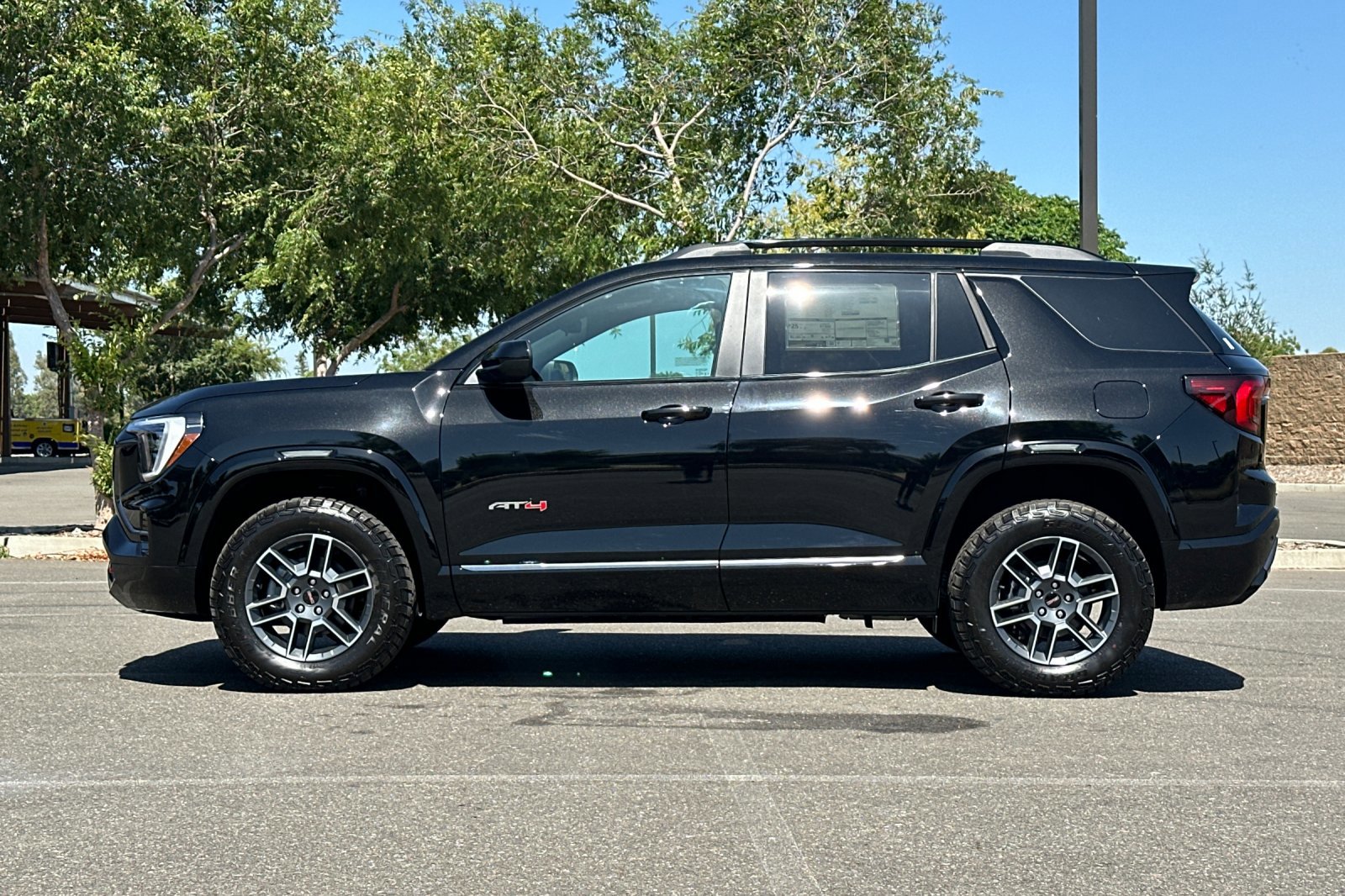 Used 2026 GMC Terrain AT4 image 8