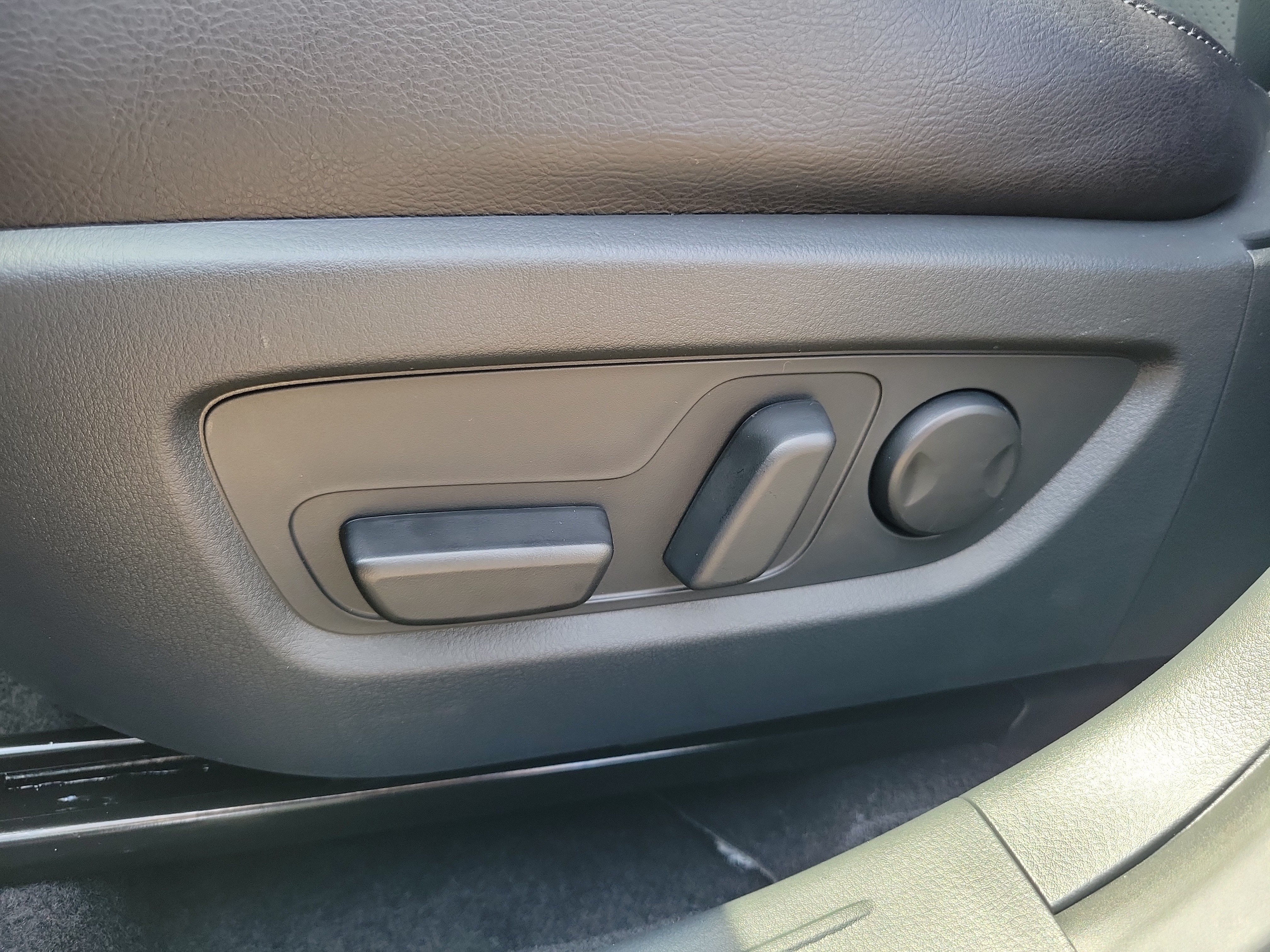 New 2026 MAZDA CX-50 2.5 Hybrid w/ Weather Package AWD/4WD image 19