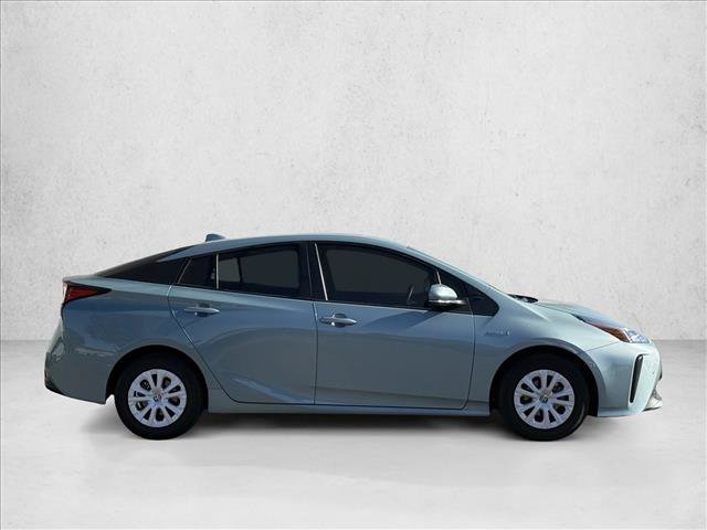 Used 2022 Toyota Prius LE FWD image 4