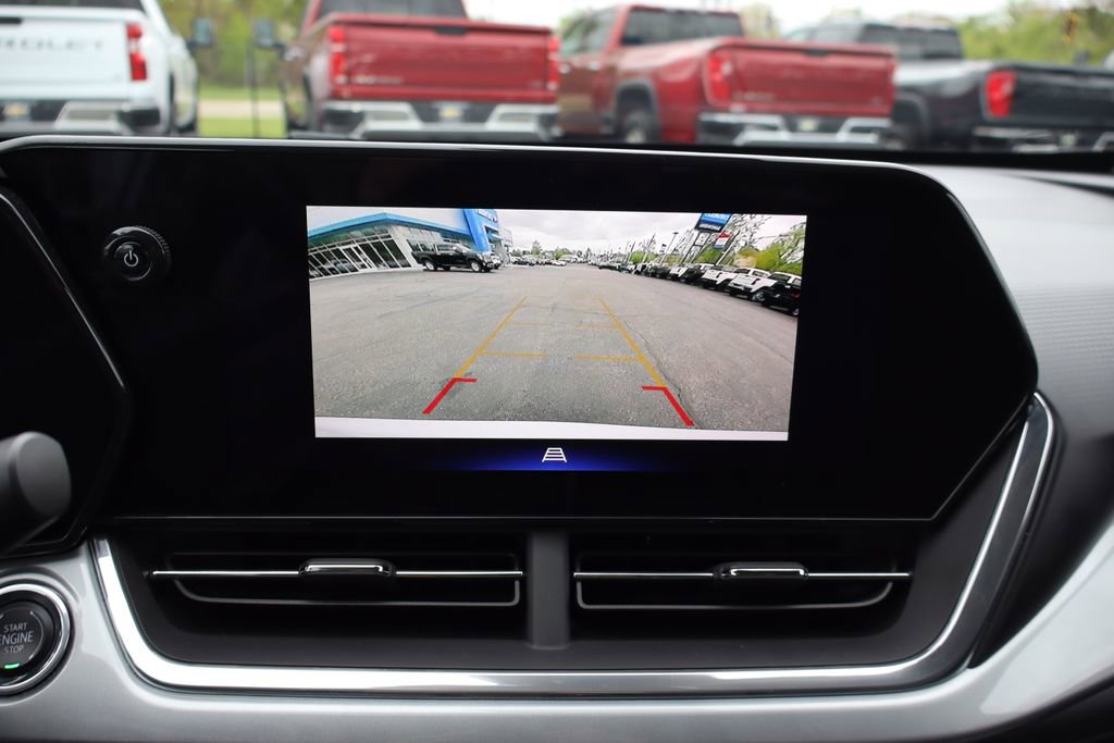 Used 2025 Chevrolet Trax LT w/ Driver Confidence Package FWD image 13
