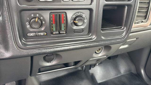 Used 2006 Chevrolet Silverado 1500 W/T RWD image 30