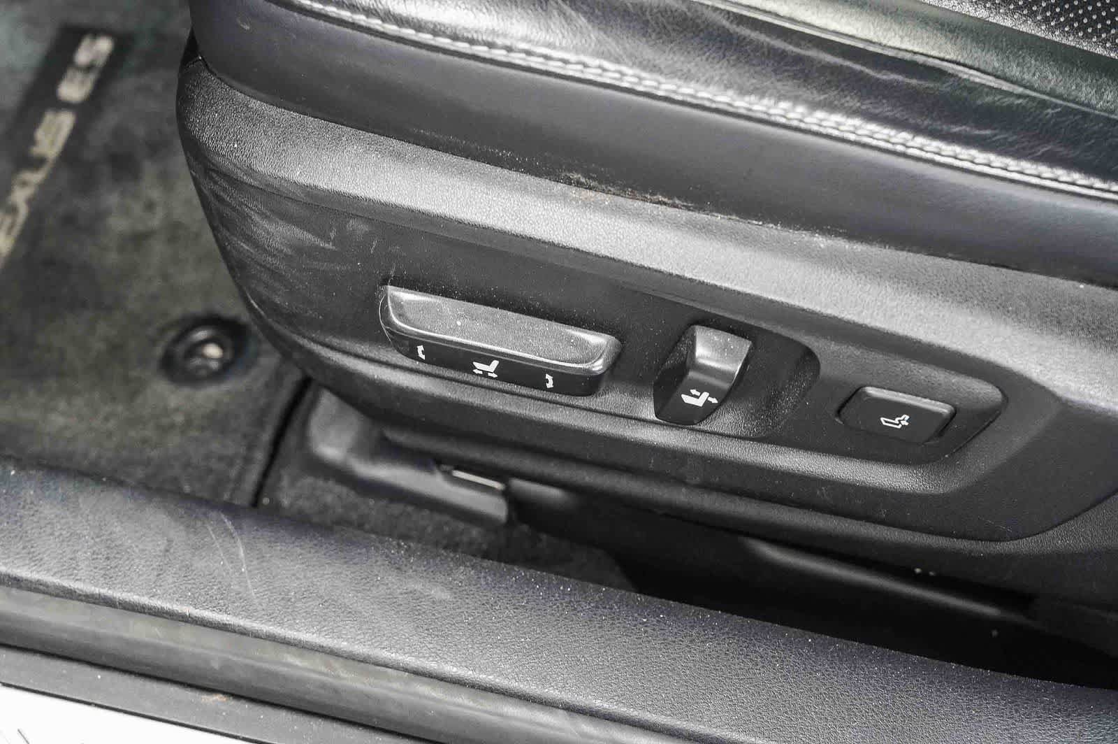 Used 2016 Lexus ES 350 w/ Luxury Package w/Wood Trim FWD image 23