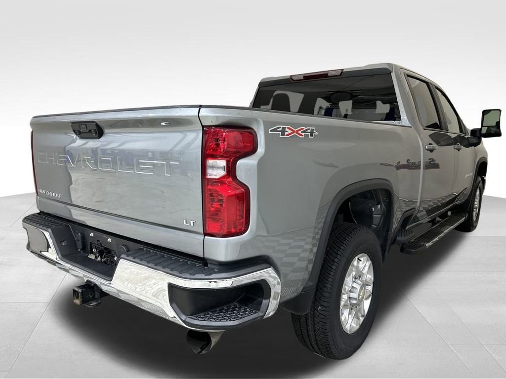 Used 2024 Chevrolet Silverado 3500 LT image 6