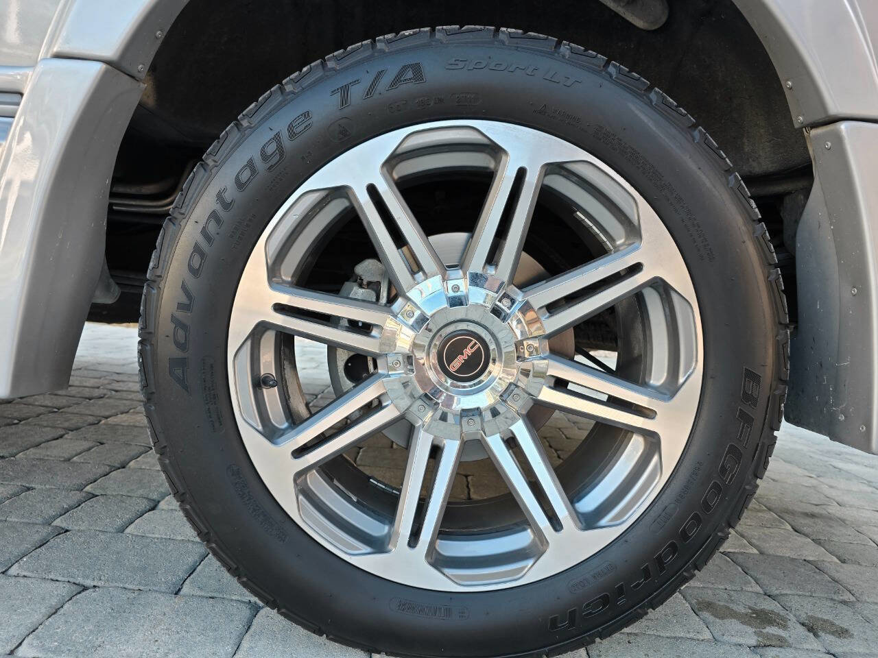 Used 2016 GMC Savana 2500 image 48