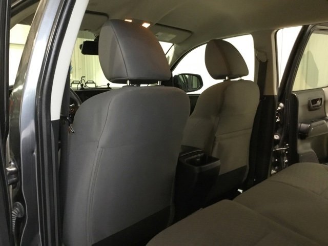 Used 2022 Toyota Tacoma SR image 43