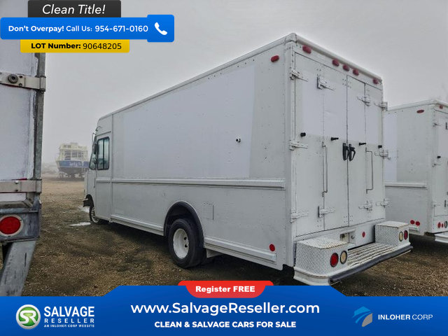 Used 2000 Ford E-350 and Econoline 350 Super Duty RWD image 3