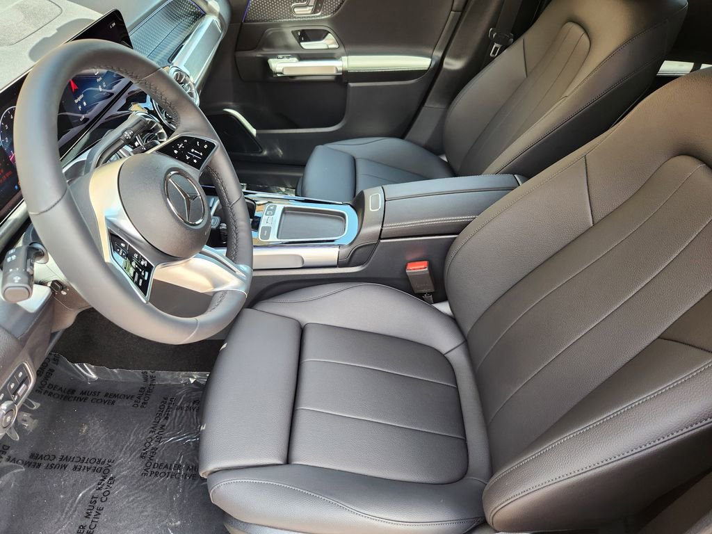 Used 2025 Mercedes-Benz GLB 250 GLB 250 image 12