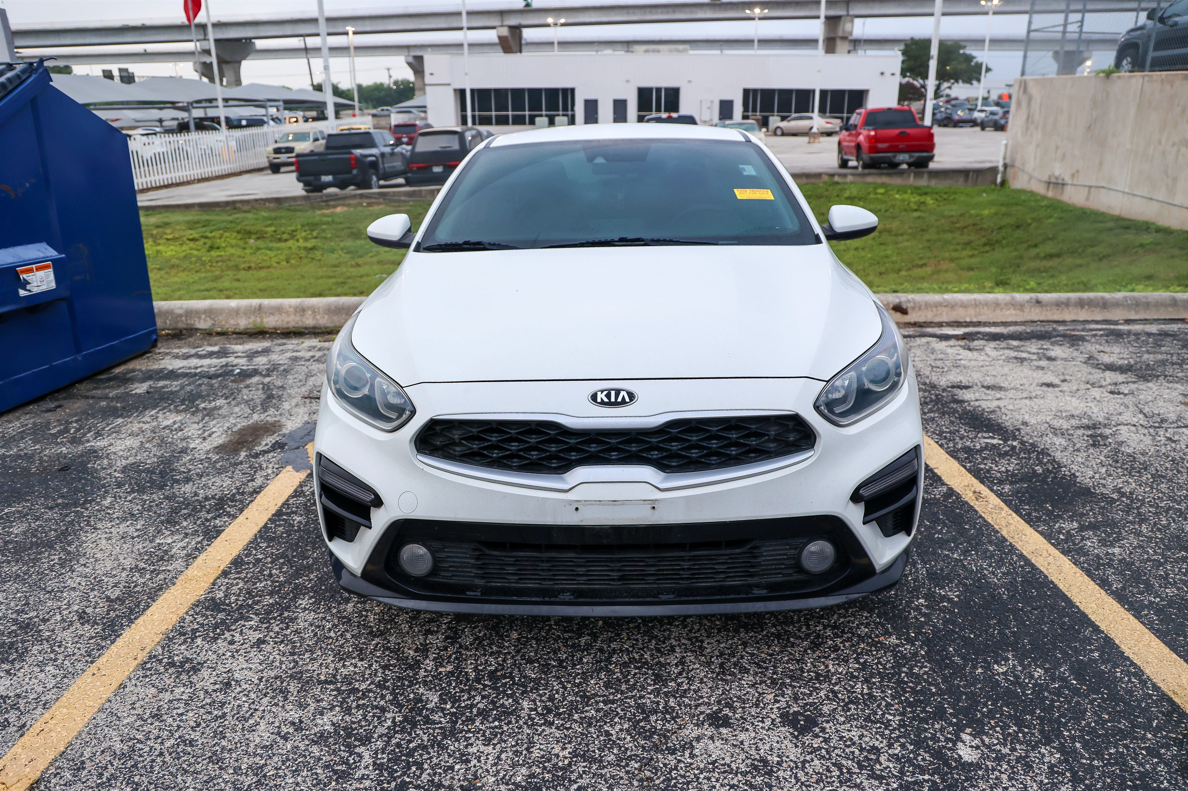 Used 2019 Kia Forte LXS FWD image 4