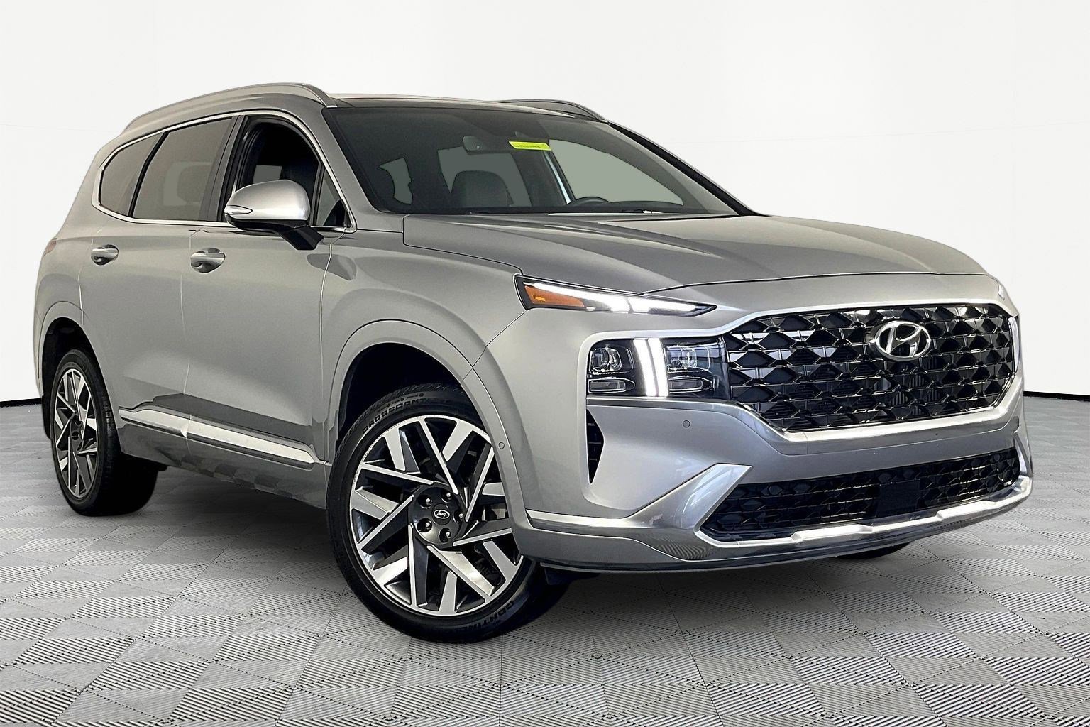 Used 2023 Hyundai Santa Fe Calligraphy AWD/4WD image 3