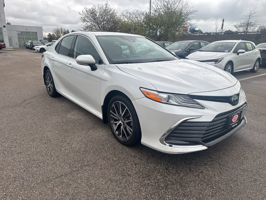 Used 2023 Toyota Camry XLE w/ Cold Weather Package AWD/4WD image 9