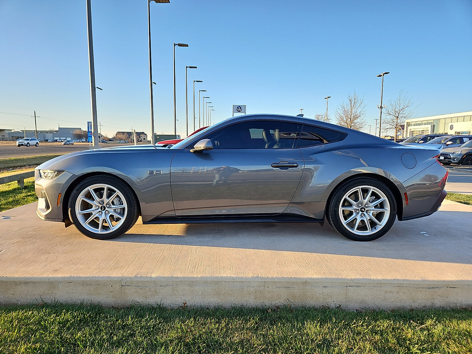 Used 2025 Ford Mustang GT Premium image 2