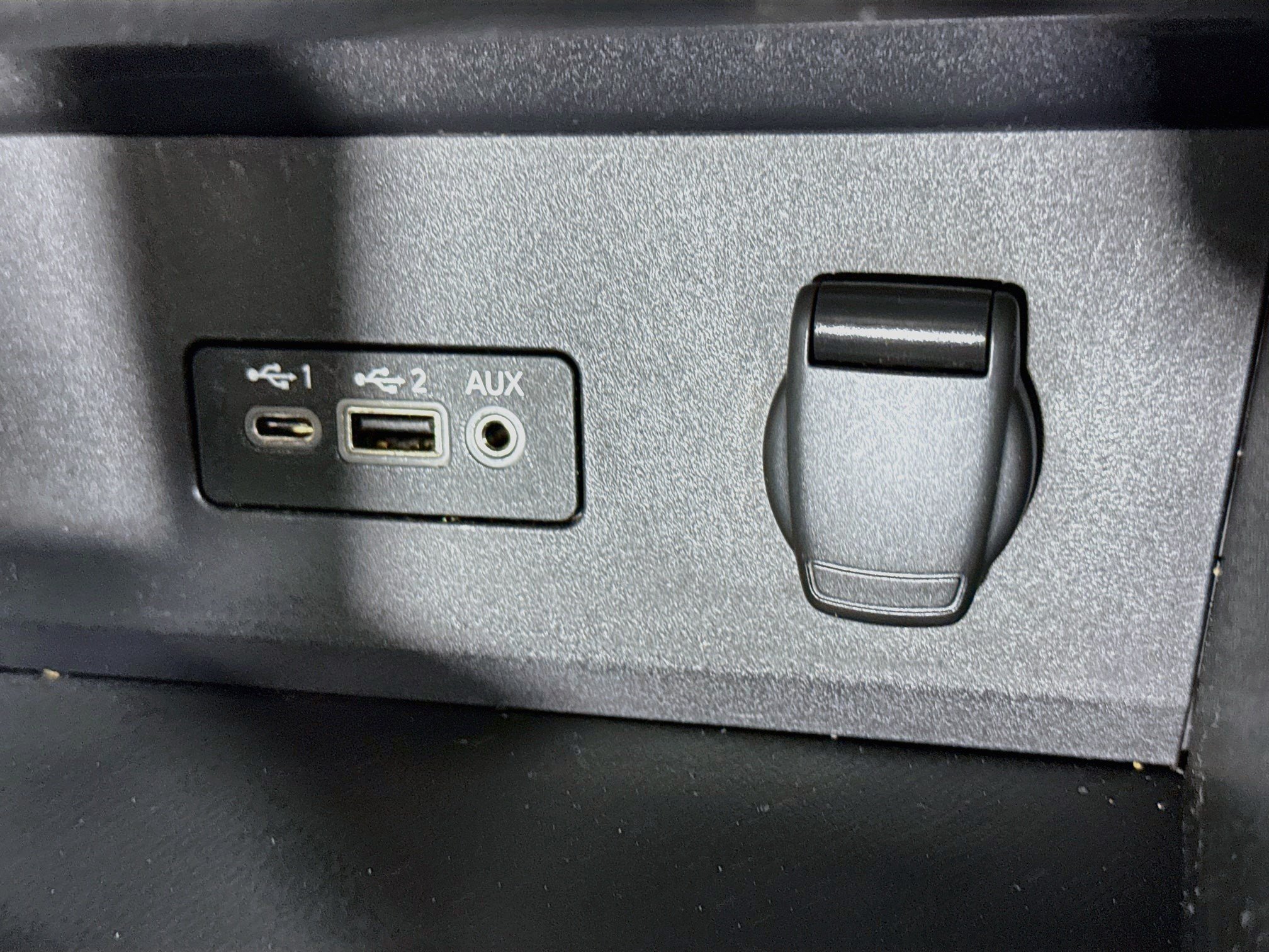 Used 2020 Nissan Sentra SV w/ Trunk Package FWD image 41