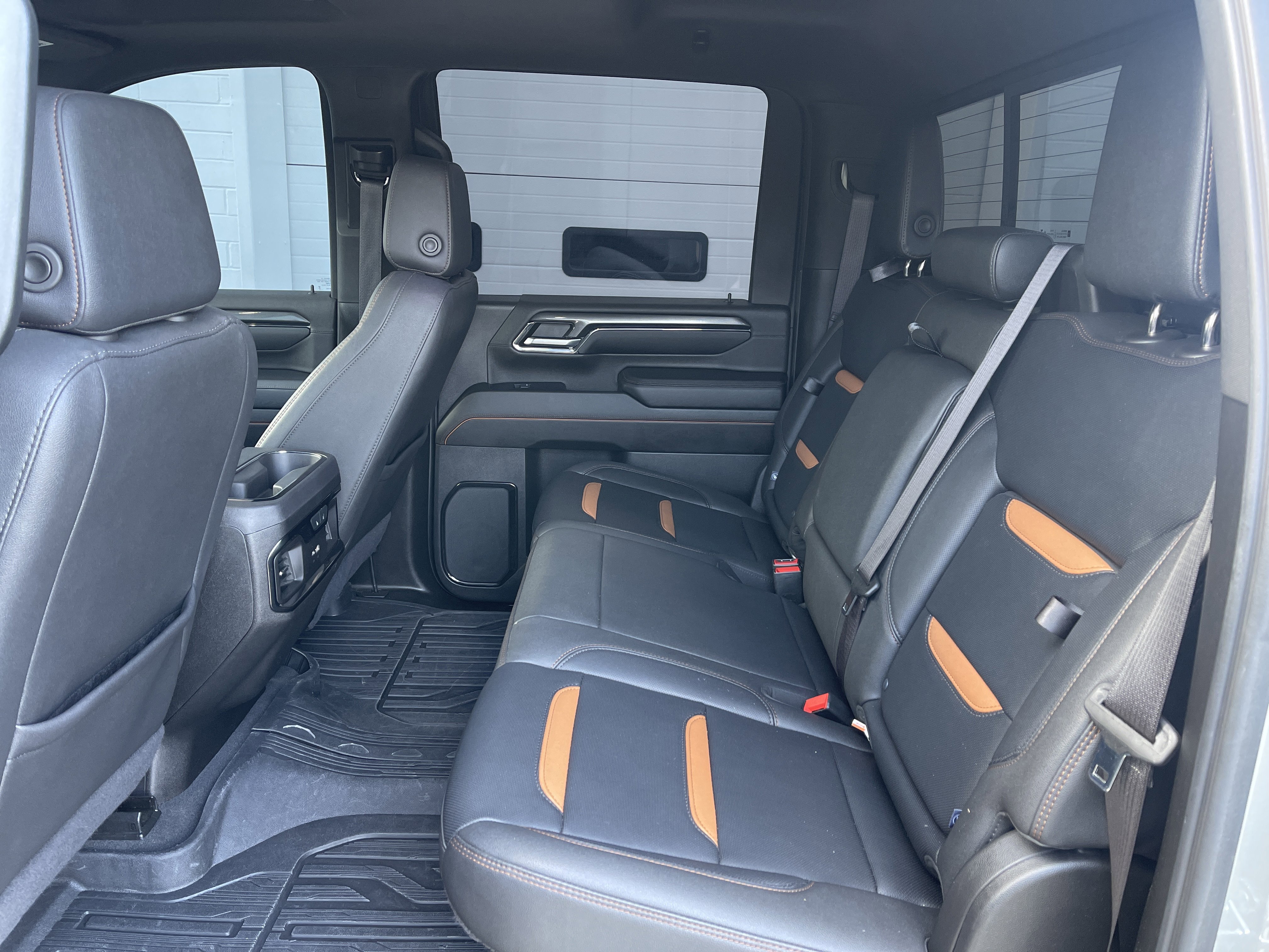 Used 2024 GMC Sierra 2500 AT4 w/ AT4 Premium Plus Package image 26