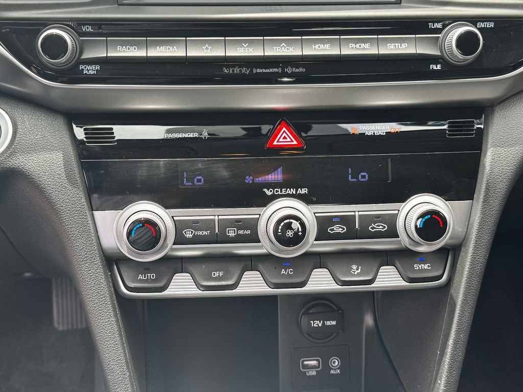 Used 2020 Hyundai Elantra Limited w/ Cargo Package (C1) FWD image 28