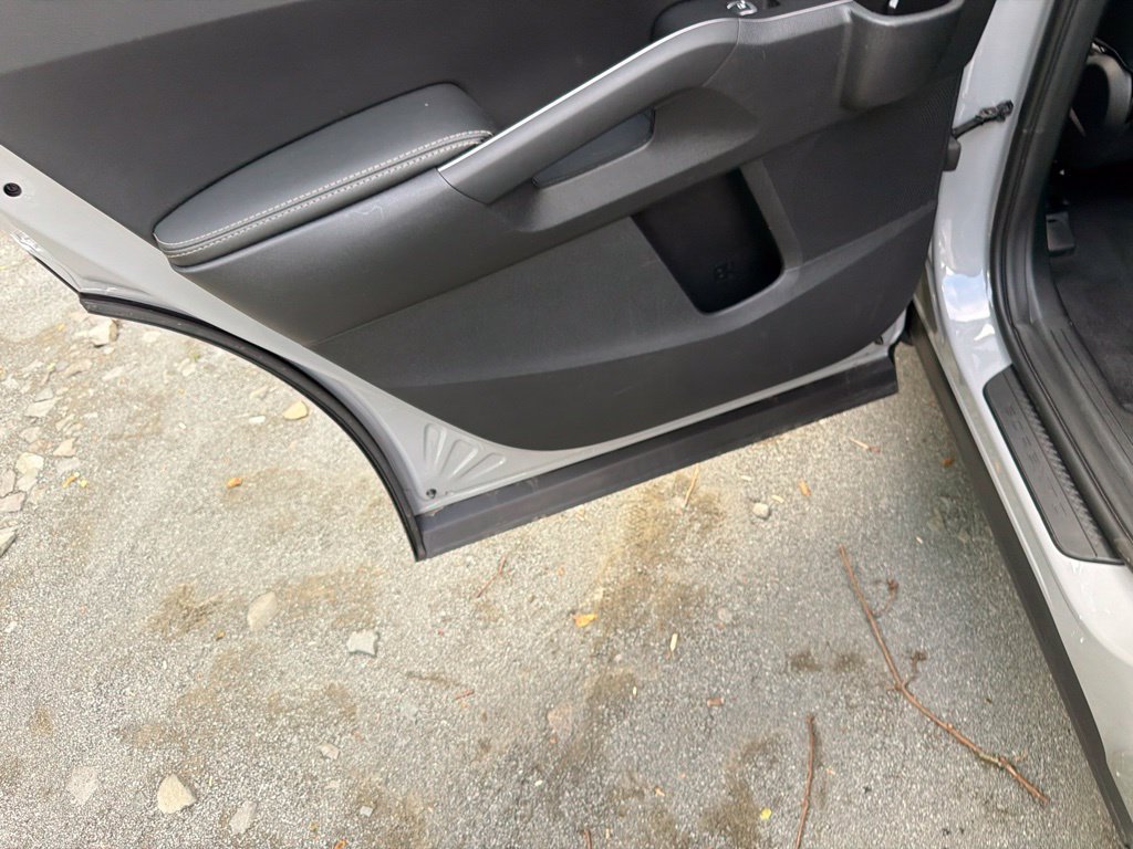 Used 2022 Kia Sorento S w/ Panoramic Sunroof Package AWD/4WD image 15