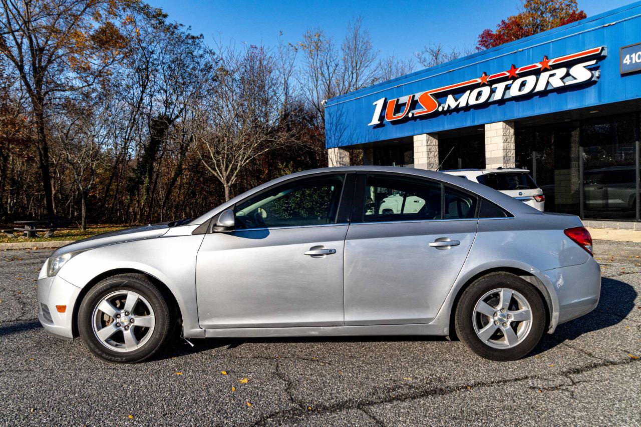 Used 2016 Chevrolet Cruze LT FWD image 3
