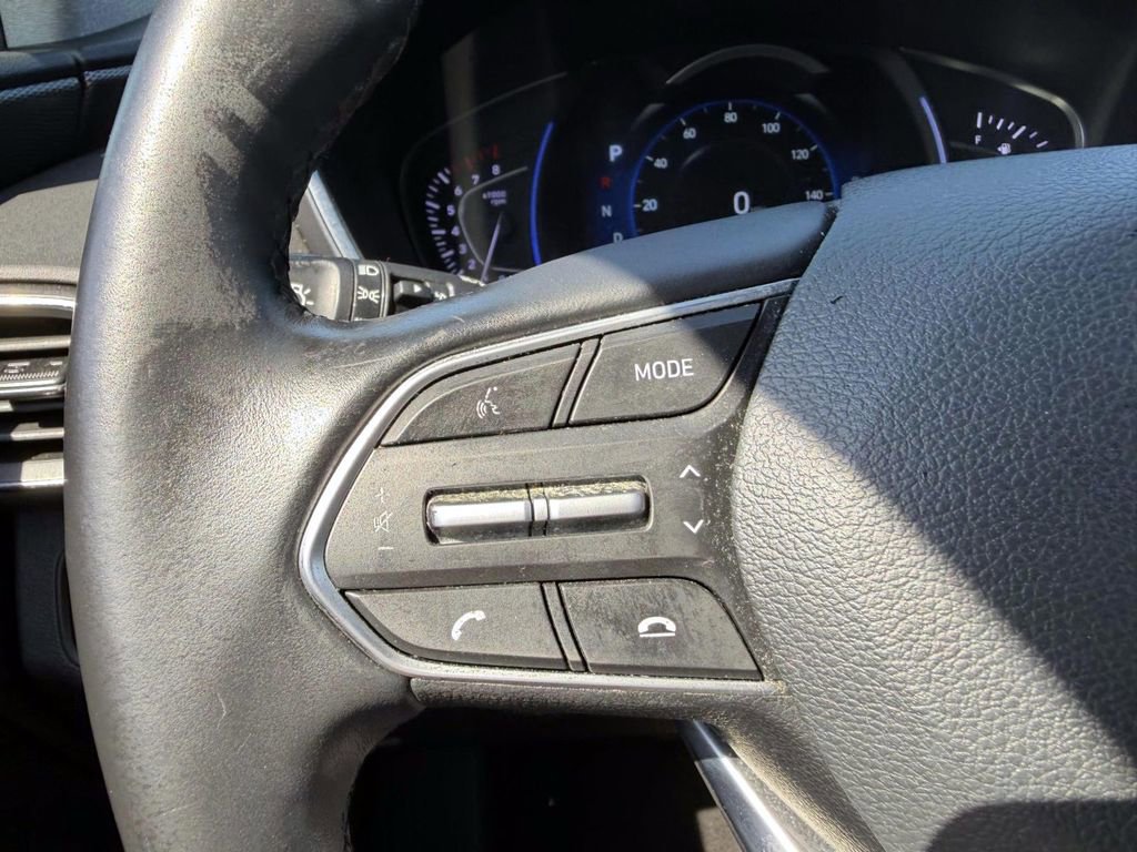 Used 2020 Hyundai Santa Fe Limited image 29