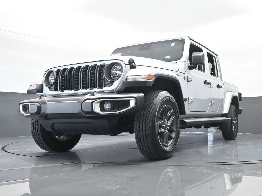 Used 2024 Jeep Gladiator Sport image 55