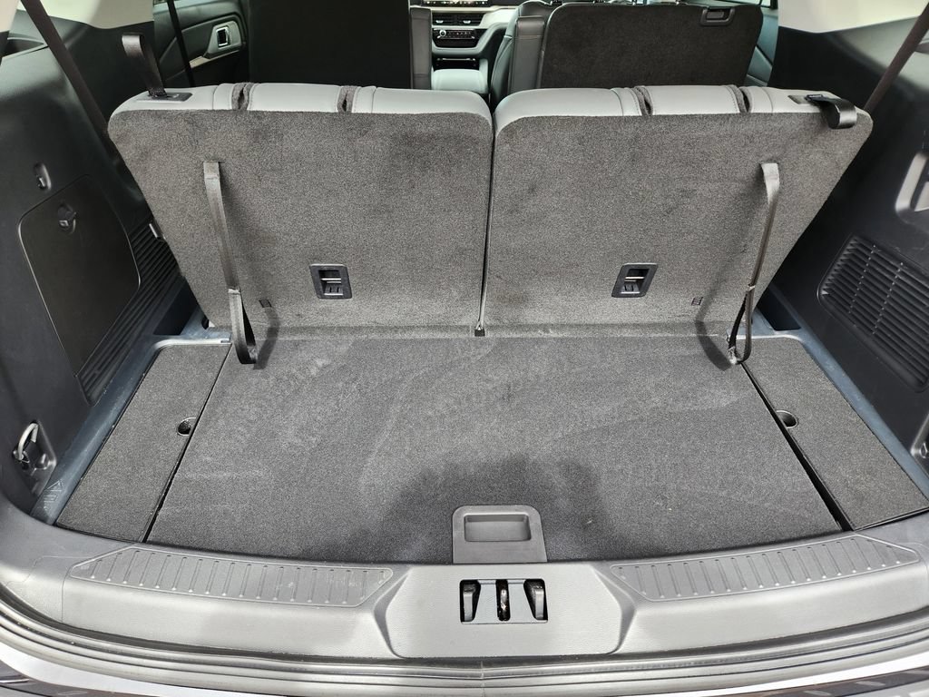 Used 2025 Ford Explorer Active w/ Active Comfort Package AWD/4WD image 18