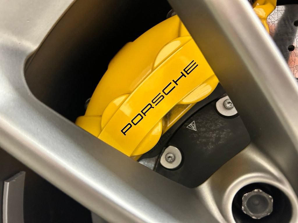Used 2022 Porsche 718 Cayman GT4 RWD image 8