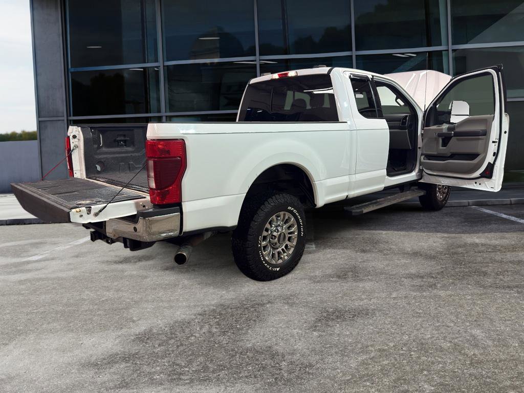 Used 2021 Ford F350 XLT w/ XLT Premium Package image 13
