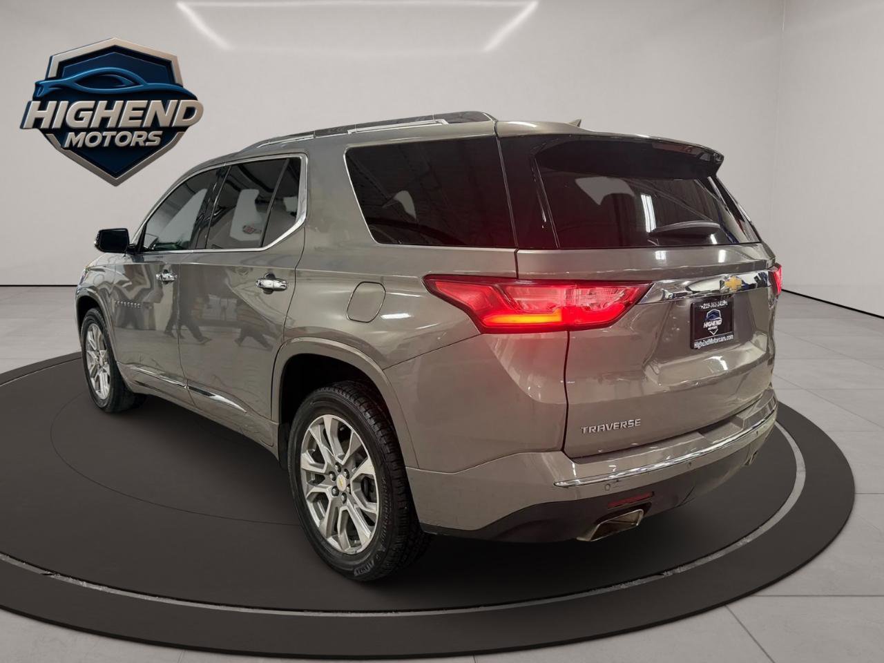 Used 2019 Chevrolet Traverse Premier w/ Driver Confidence II Package FWD image 5