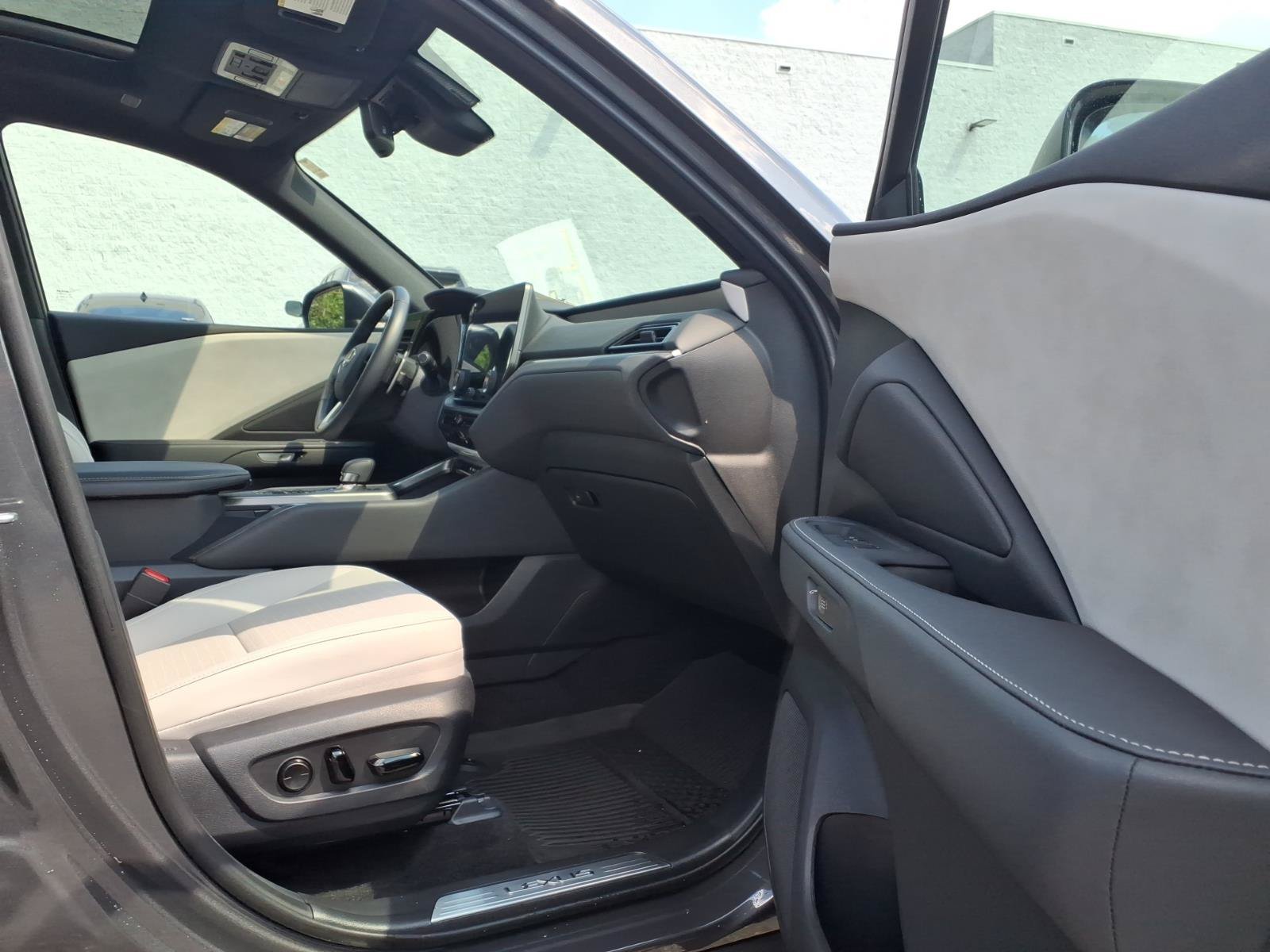 Certified 2025 Lexus TX 350 AWD w/ Technology Package image 13