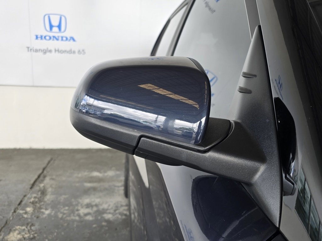 Used 2023 Hyundai Venue SE image 12