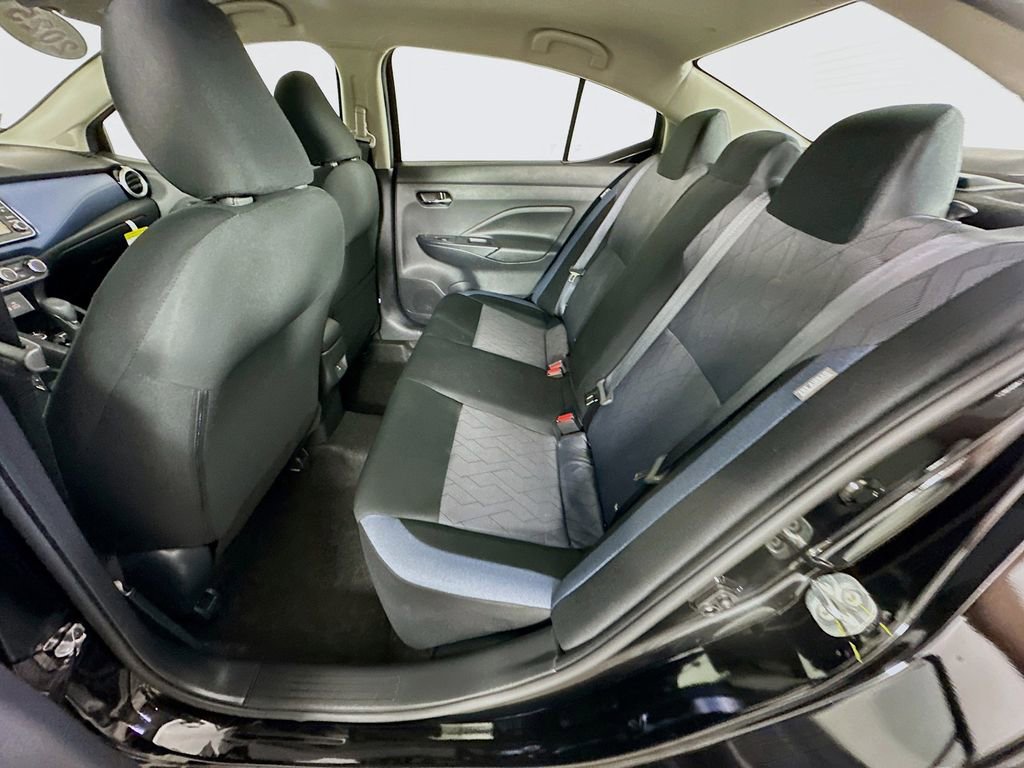 Used 2025 Nissan Versa SV w/ Trunk Package image 29