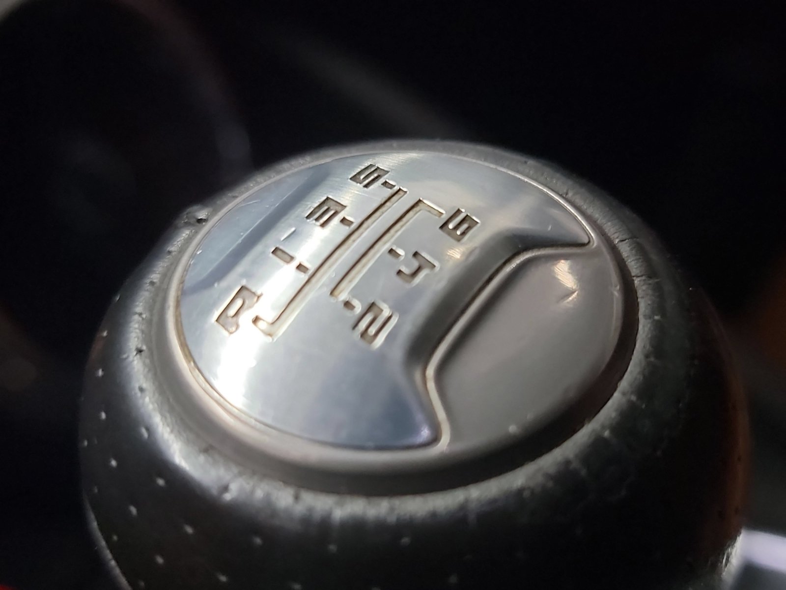 Used 2018 Chevrolet Camaro LT RWD image 26