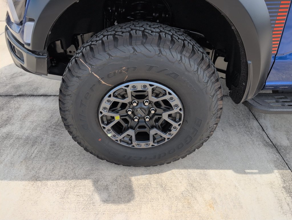 New 2026 Ford F150 Raptor w/ Equipment Group 803A Raptor R AWD/4WD image 18