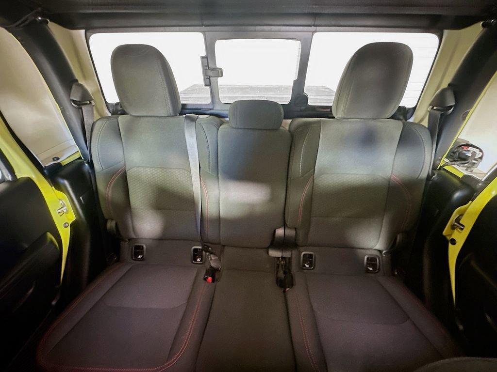 Used 2023 Jeep Gladiator Rubicon image 13