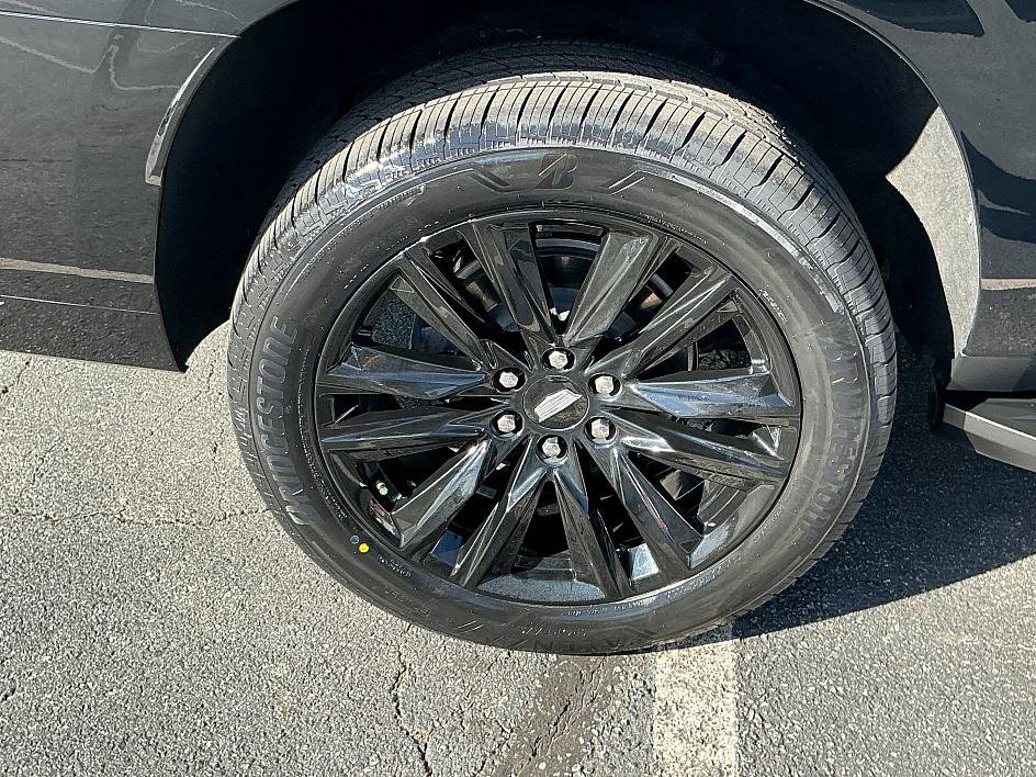 Used 2023 Cadillac Escalade ESV Sport image 9