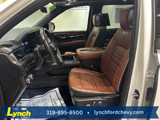 Used 2024 GMC Yukon XL Denali Ultimate AWD/4WD image 7