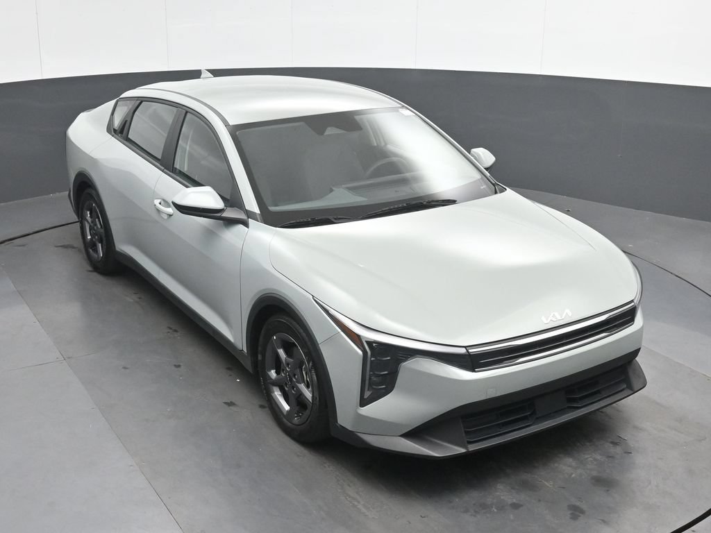 Used 2025 Kia K4 FWD image 32