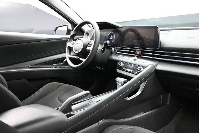 Used 2024 Hyundai Elantra SEL FWD image 10