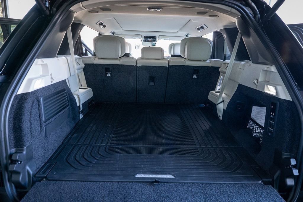 Used 2025 Land Rover Range Rover Long Wheelbase Autobiography image 37