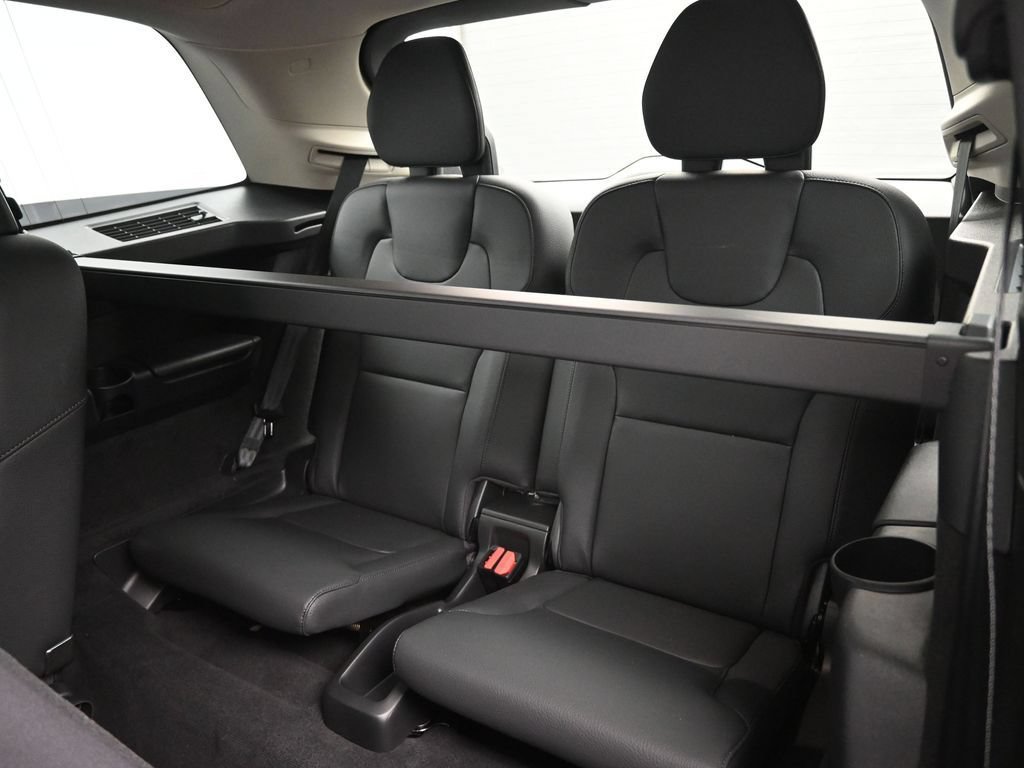 New 2025 Volvo XC90 B6 Plus w/ Protection Package Premier AWD/4WD image 27