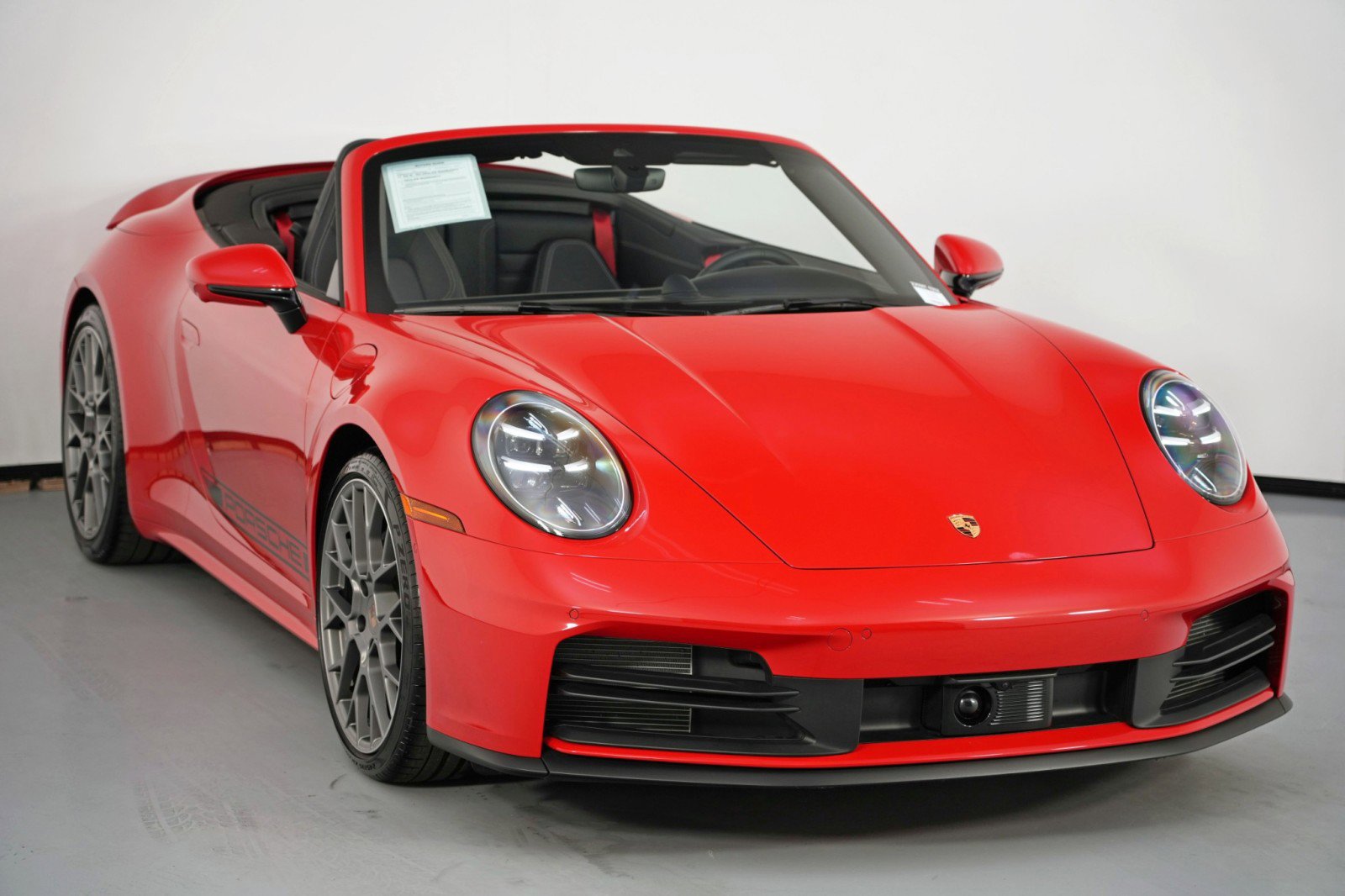 Used 2025 Porsche 911 Carrera RWD image 57