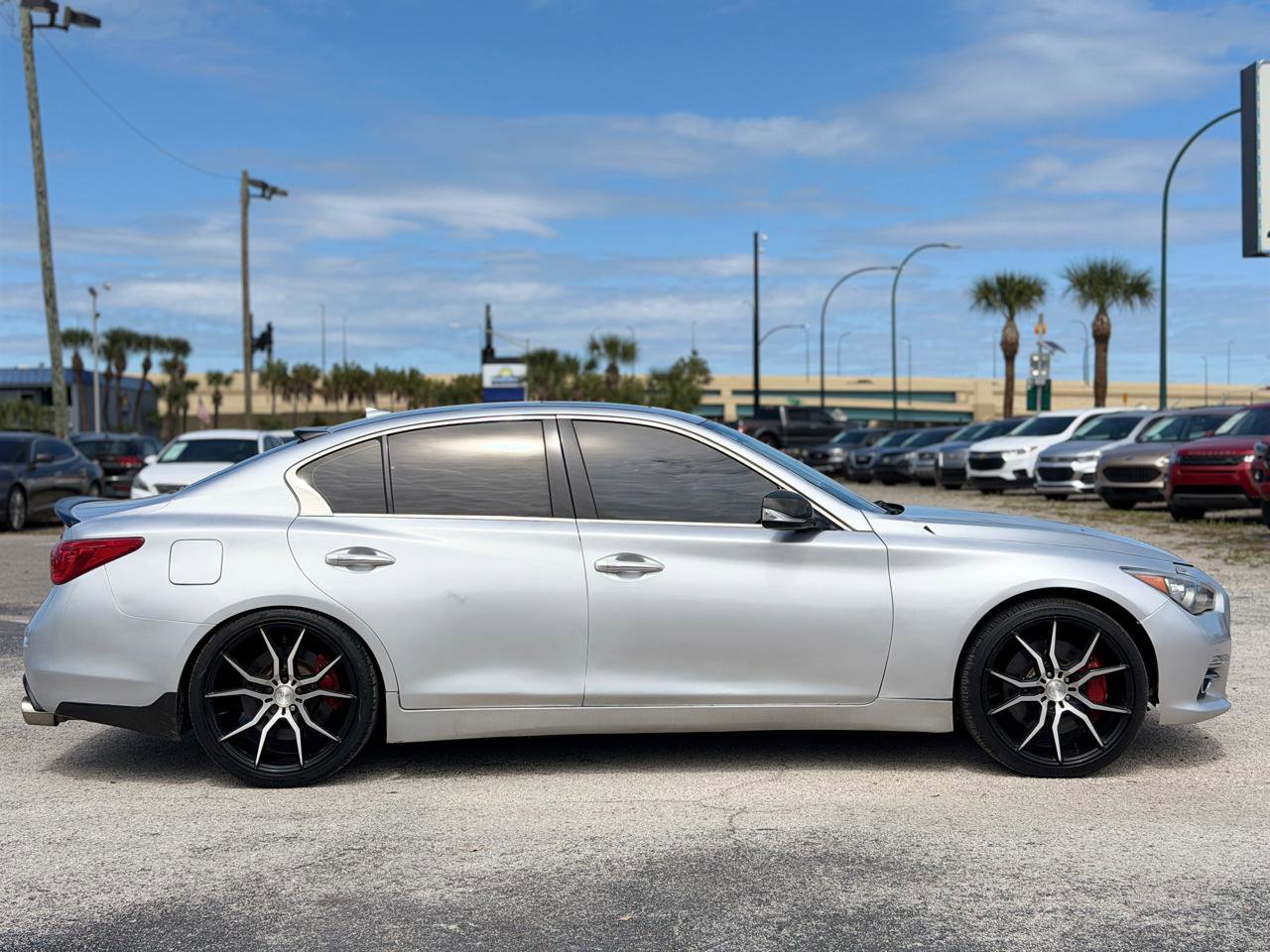 Used 2015 INFINITI Q50 Premium w/ Cargo Package image 6