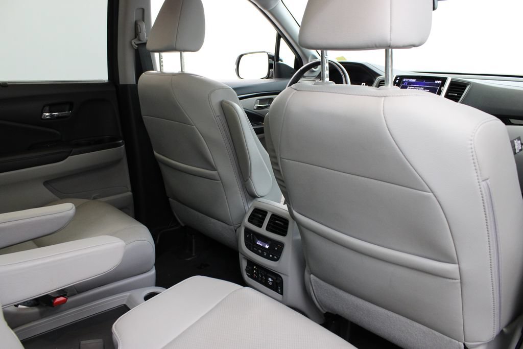 Used 2018 Honda Pilot Elite image 22