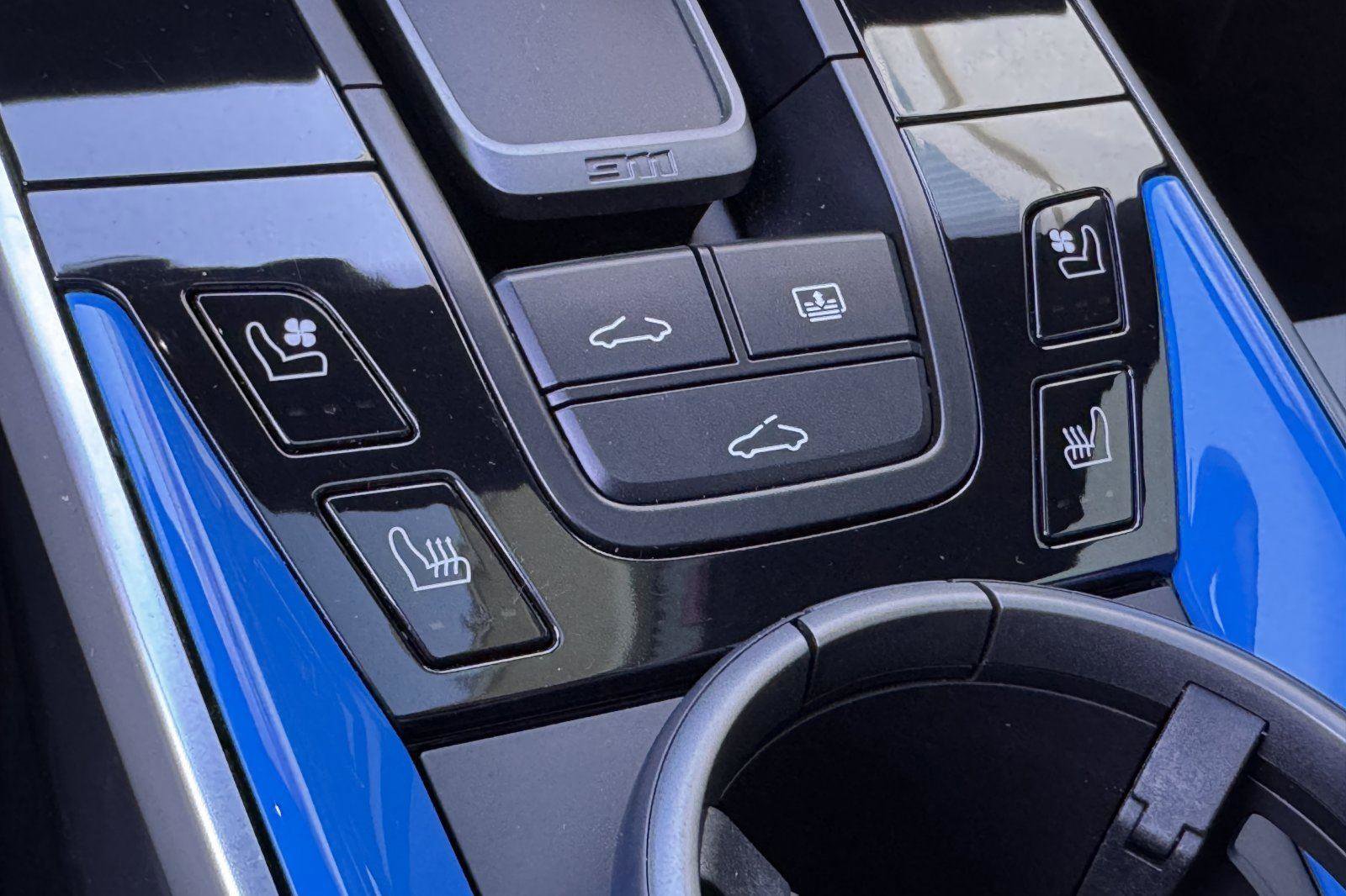 Used 2023 Porsche 911 Carrera 4S image 45