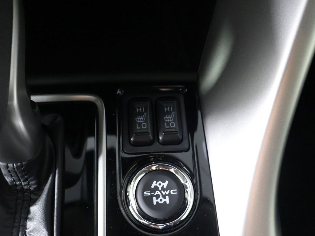 New 2026 Mitsubishi Eclipse Cross LE image 38