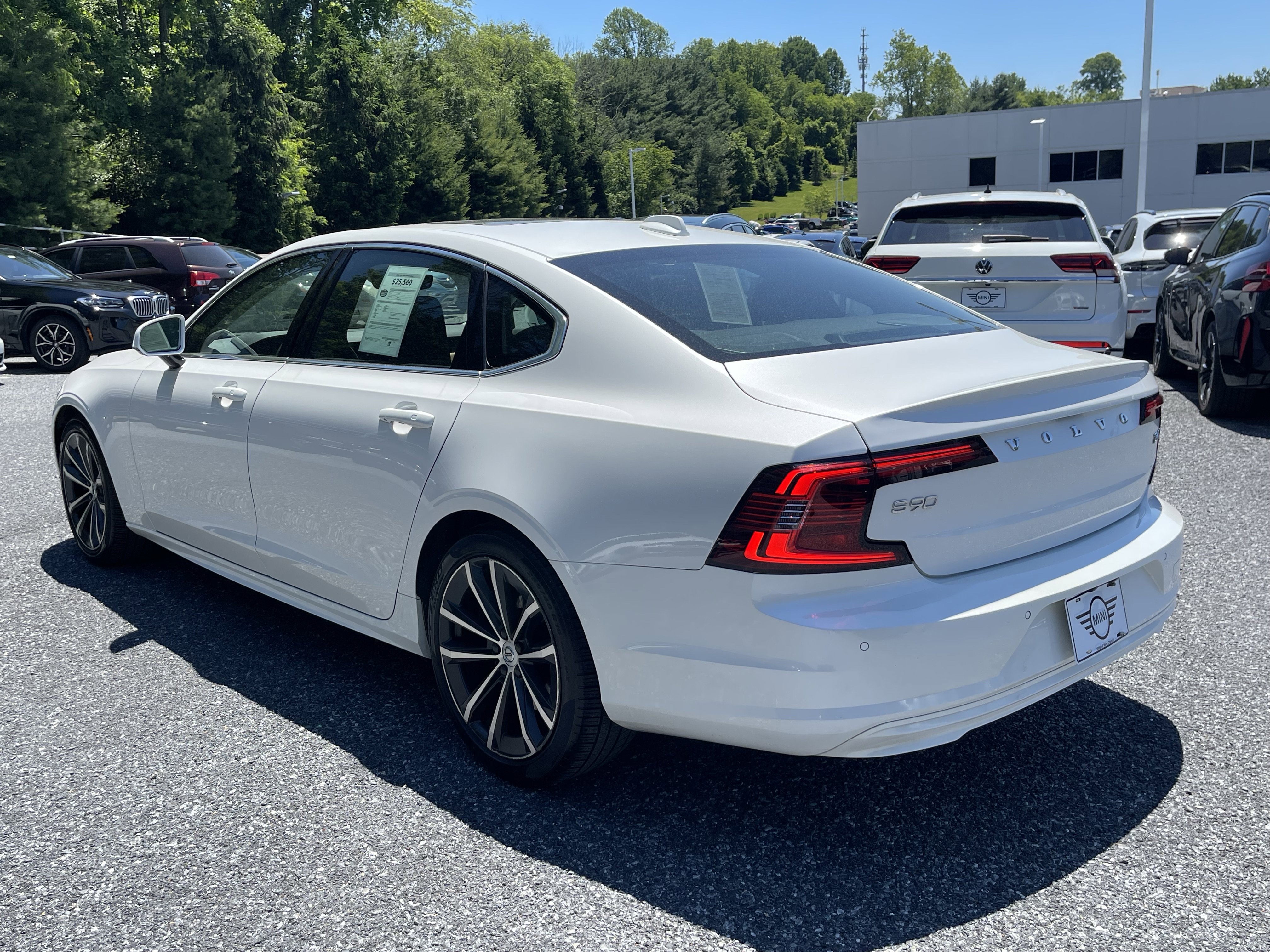 Used 2021 Volvo S90 T6 Momentum AWD/4WD image 4