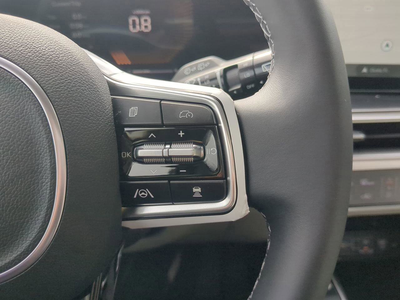 New 2026 Kia Sorento S w/ S Panoramic Sunroof Package image 24
