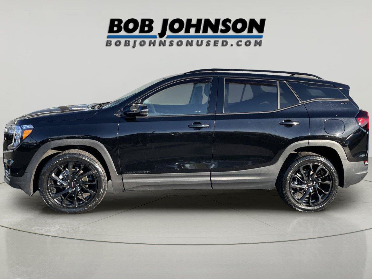 Used 2024 GMC Terrain SLT w/ Elevation Edition AWD/4WD image 4