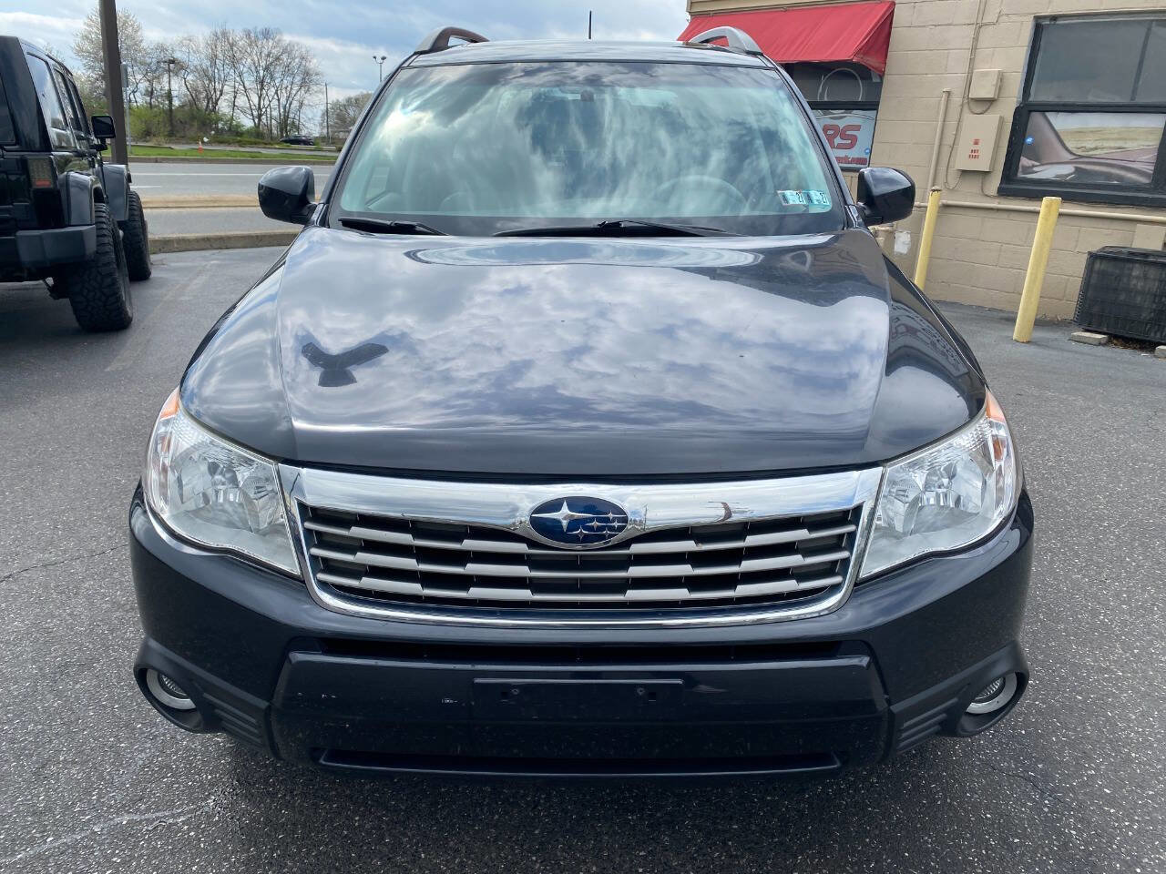 Used 2010 Subaru Forester 2.5X Limited w/ Popular Equipment Group 2 image 8