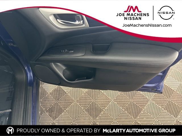 Used 2020 Nissan Pathfinder S image 19