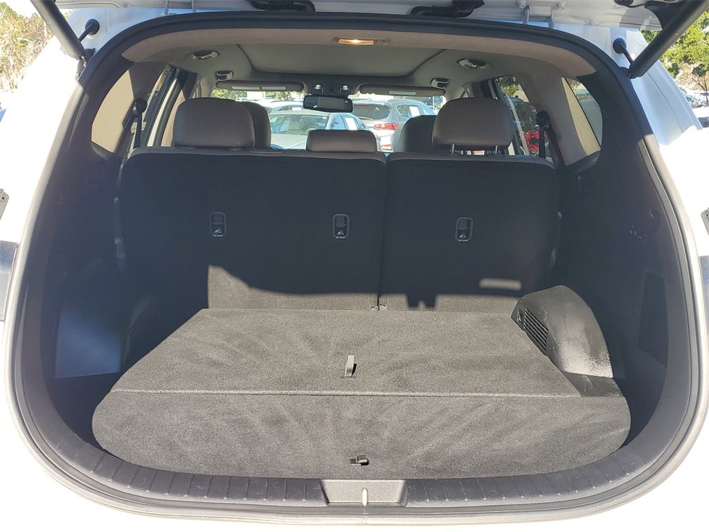 Used 2020 Hyundai Santa Fe Limited image 11